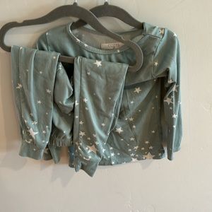 Cozys Pajama Star Set